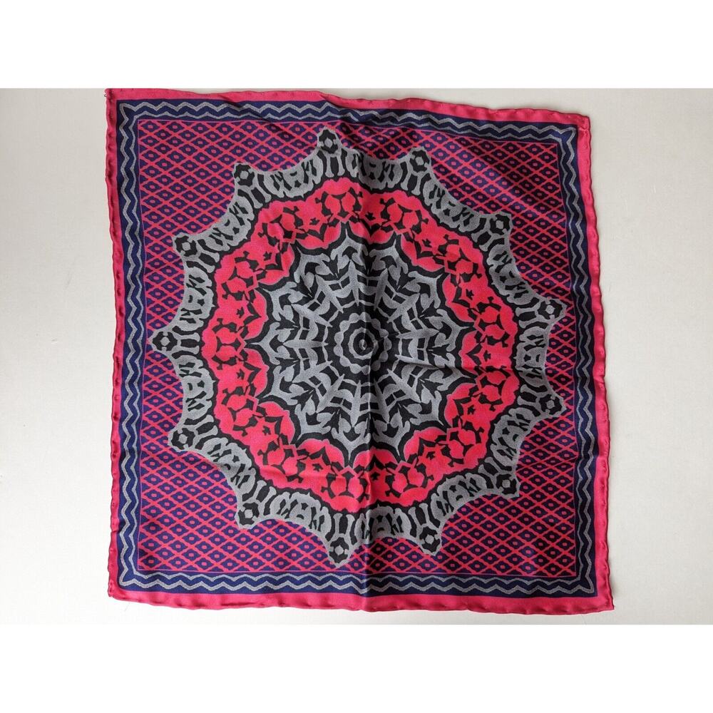 ITALO FERRETTI Print Multicolor 100% Silk Pocket Square 11" Pink Gray Handrolled